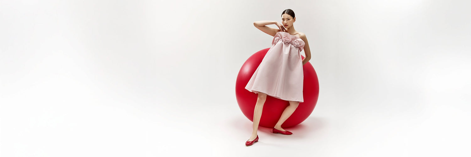Nicki Hoyne Bon Bon Flat Red