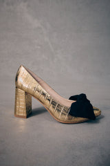 Oversized Bow Pump - Gold Croc/Black