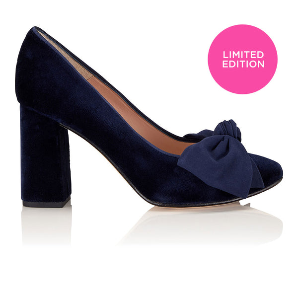 Oversized Bow Pump - Velvet Navy