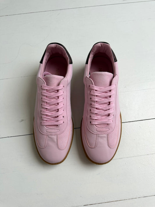 ReSELL - Sporty Trainer - Baby Pink 42