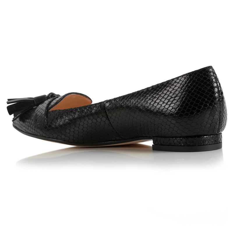 Flat Point Toe Tassel Shoe - Python Black